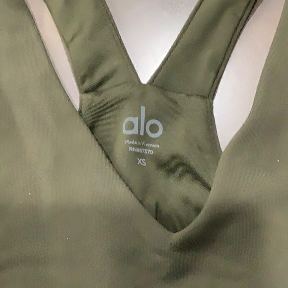 - Alo YogA NWOT Airbrush Real Bra Tank - - Picture 4 of 7